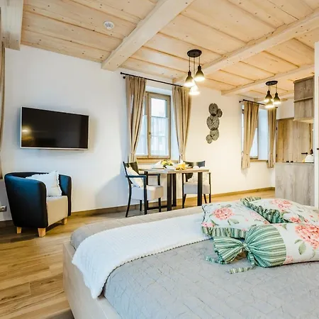 Zvon Apartment *